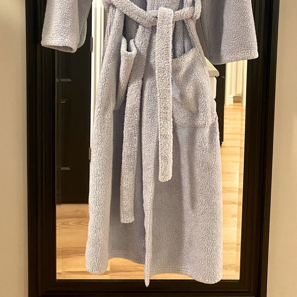 GAP Body Softest Plush Robe Full Length - Picture 3 of 9